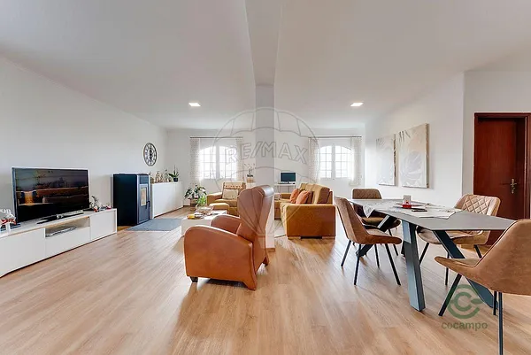 Casa de 0,0566 ha en venta en Águeda, Aveiro