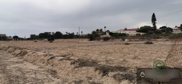 Terreno urbano de 0,38 ha en venta en Elche/elx, Alicante