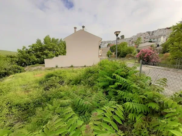 Terreno urbano de 0,0195 ha en venta en Cazorla, Jaen