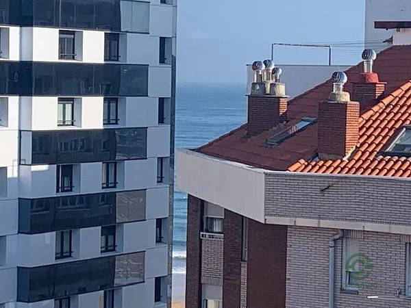 Casa de 0,0052 ha en venta en Gijon, Asturias