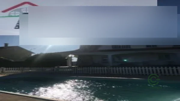 Casa de 0,1 ha en venta en Pontedeume, La coruna