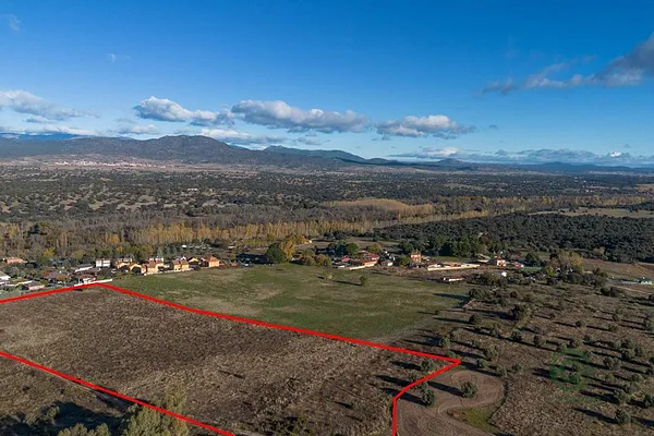 Terreno urbano de 3,3272 ha en venta en Hormigos, Toledo