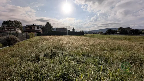 Terreno urbano de 0,23 ha en venta en Viono, Cantabria