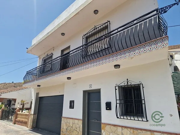 Casa de 0,0241 ha en venta en Viñuela, Malaga