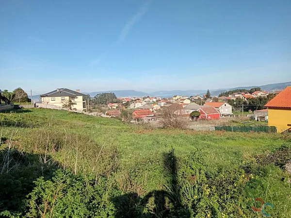 Terreno urbano de 0,06 ha en venta en Bueu, Pontevedra