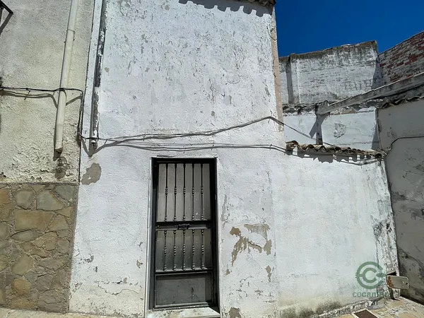 Casa de 0,01 ha en venta en Martos, Jaen