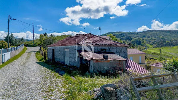 Finca rústica de 0,011 ha en venta en Baião, Porto