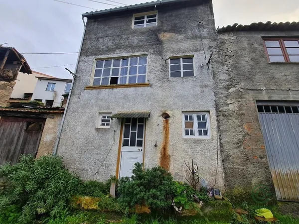 Casa de 0,007 ha en venta en Arganil, Coimbra
