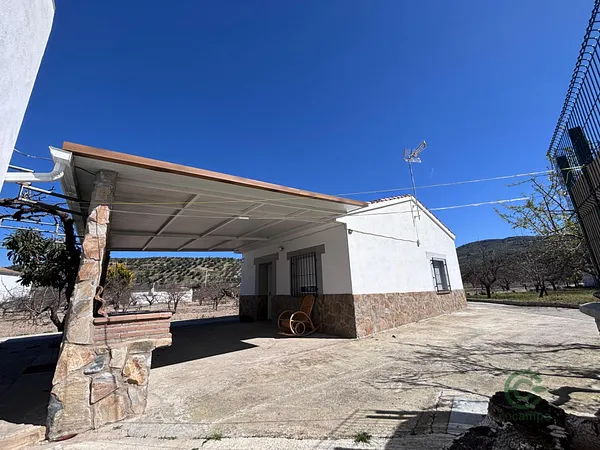 Finca rústica de 0,2 ha en venta en Castillo de locubin, Jaen