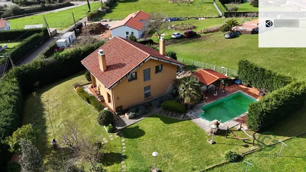 Casa de 0,2515 ha en venta en Carreño, Asturias