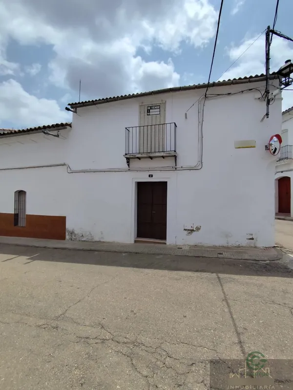 Casa de 0,0106 ha en venta en Malcocinado, Badajoz