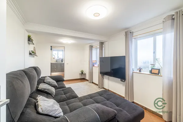 Casa de 0,0262 ha en venta en Ermesinde, Porto