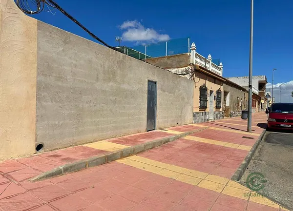 Terreno urbano de 0,0194 ha en venta en Murcia