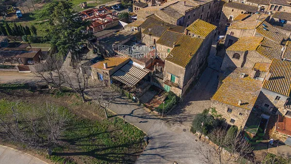 Finca rústica de 0,04 ha en venta en Peratallada, Girona