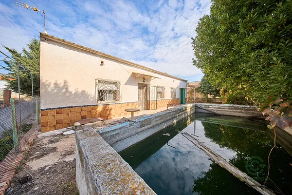 Finca rústica de 0,1213 ha en venta en Granada
