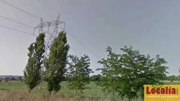 Terreno urbano de 3,5 ha en venta en Venta de baños, Palencia