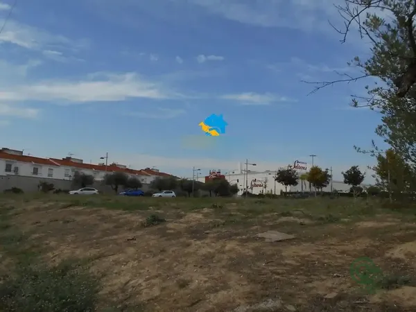 Terreno urbano de 1,817 ha en venta en Salteras, Sevilla