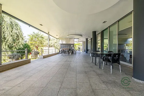 Casa de 675 ha en venta en Bragança