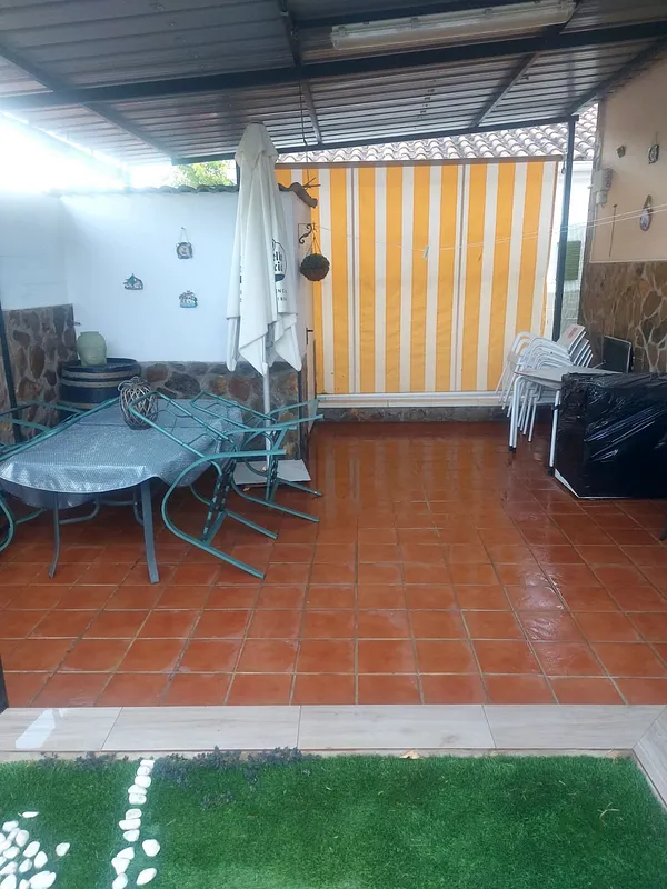 Casa de 0,0104 ha en venta en Badajoz, Badajoz