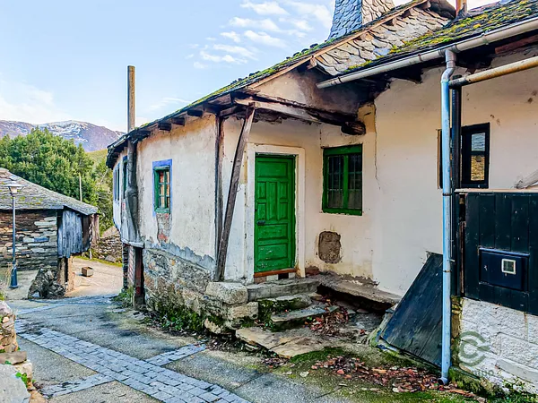 Casa de 0,01 ha en venta en León