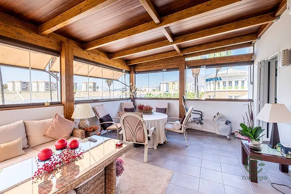 Casa de 0,0285 ha en venta en Mijas, Malaga