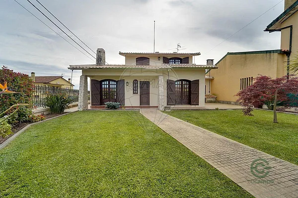 Casa de 0,1357 ha en venta en Vagos, Aveiro