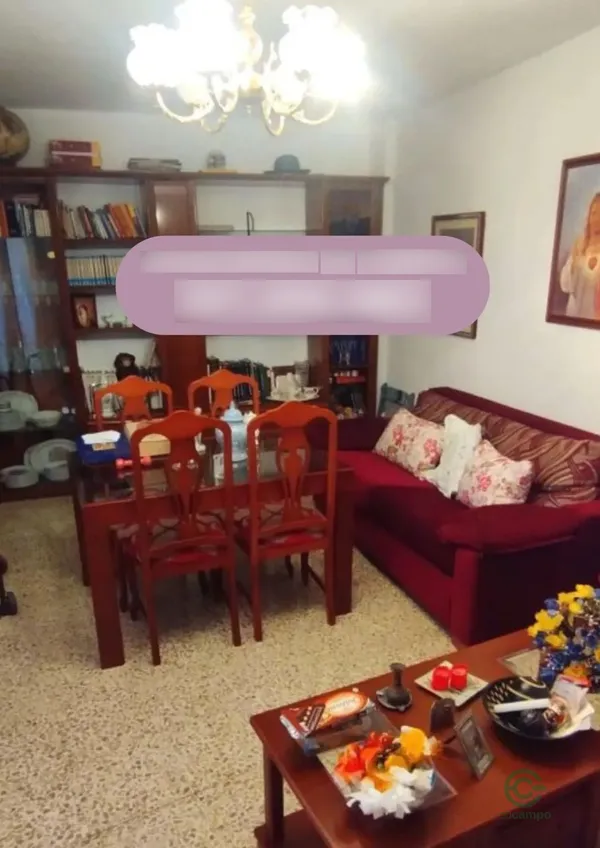 Casa de 0,0185 ha en venta en Jaén