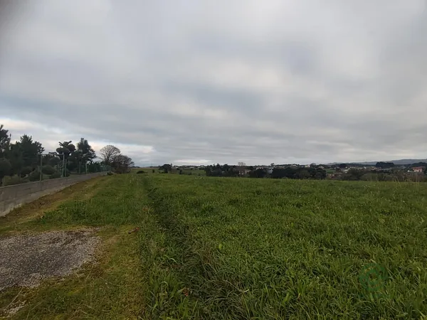 Terreno urbano de 0,1 ha en venta en Tapia de casariego, Asturias