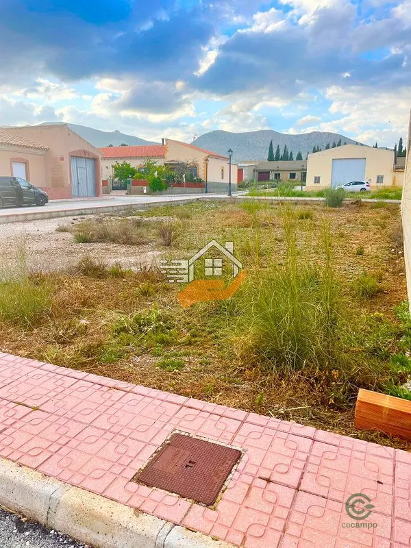 Terreno urbano de 0,03 ha en venta en Chirivel, Almeria