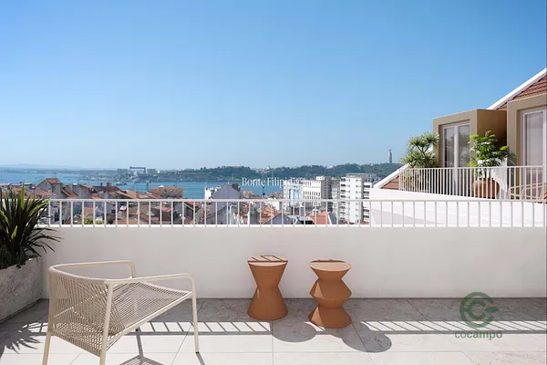 Casa de 0,0199 ha en venta en Misericórdia, Lisboa
