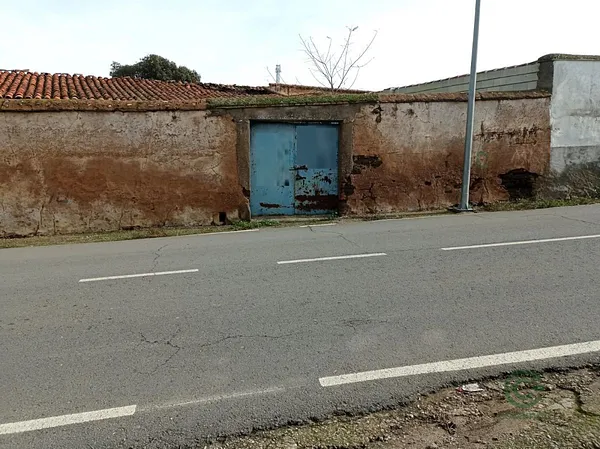 Terreno urbano de 0,0247 ha en venta en Cáceres