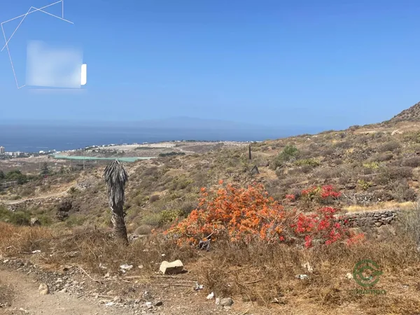 Terreno urbano de 0,5717 ha en venta en Arona, Santa cruz de tenerife