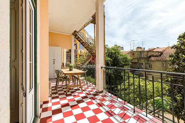 House of 0,0105 ha for sale in Lisbon