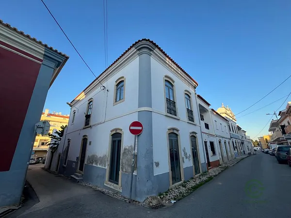 Casa de 0,0217 ha en venta en Silves, Faro