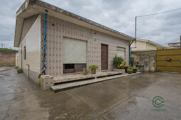 Casa de 0,0367 ha en venta en Matosinhos, Porto