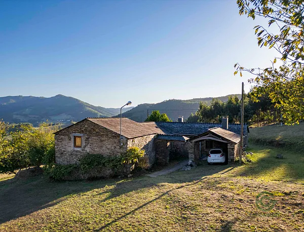 Finca rústica de 1,9956 ha en venta en San tirso de abres , Asturias