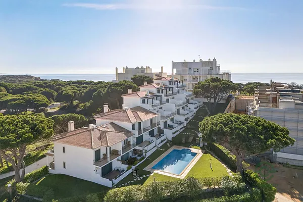 Casa de 0,0233 ha en venta en Albufeira e olhos de água, Algarve