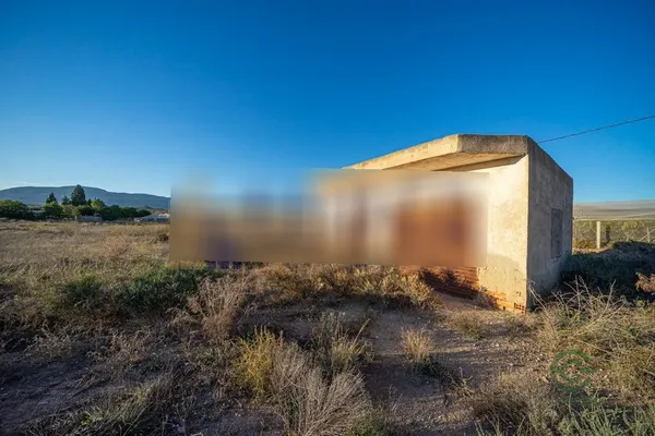 Terreno urbano de 1 ha en venta en Alicante