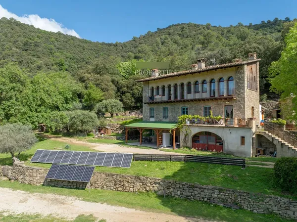Finca rústica de 8,7 ha en venta en Porqueres, Girona