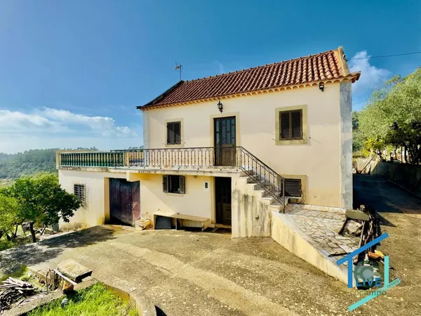 Finca rústica de 0,64 ha en venta en Tomar, Santarém