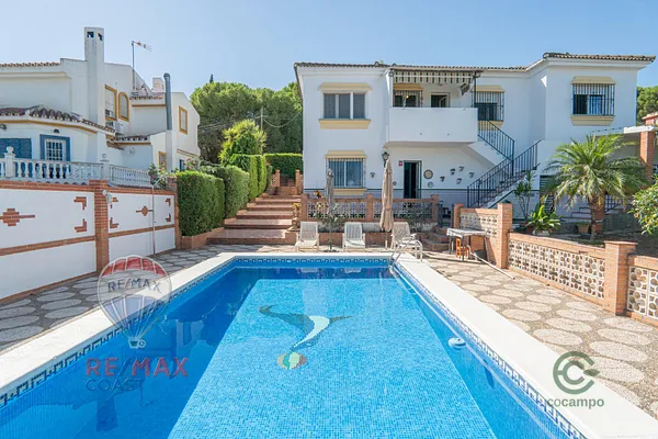 Casa de 0,1 ha en venta en Alhaurín de la torre, Malaga