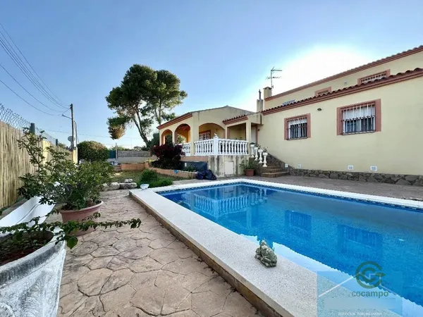 Casa de 0,0696 ha en venta en Valencia