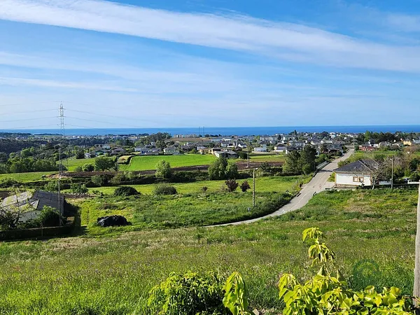 Terreno urbano de 0,15 ha en venta en Valdes, Asturias
