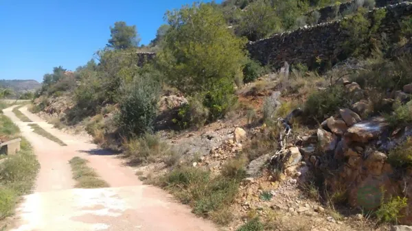 Terreno urbano de 0,1222 ha en venta en Borriol, Castellon
