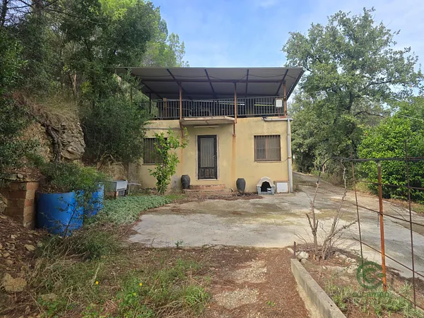 Finca rústica de 0,71 ha en venta en Esparreguera, Barcelona
