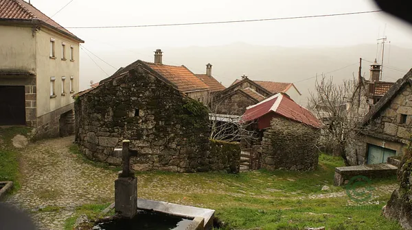 Casa de 0,0235 ha en venta en Melgaço, Viana do castelo