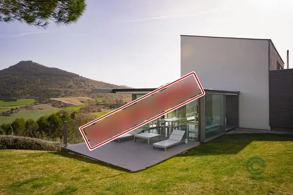 Casa de 0,097 ha en venta en Gorraiz, Navarra