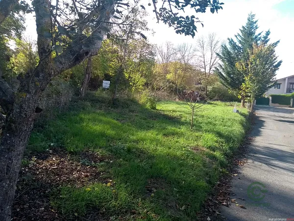 Terreno urbano de 0,084 ha en venta en Barrundia, Álava