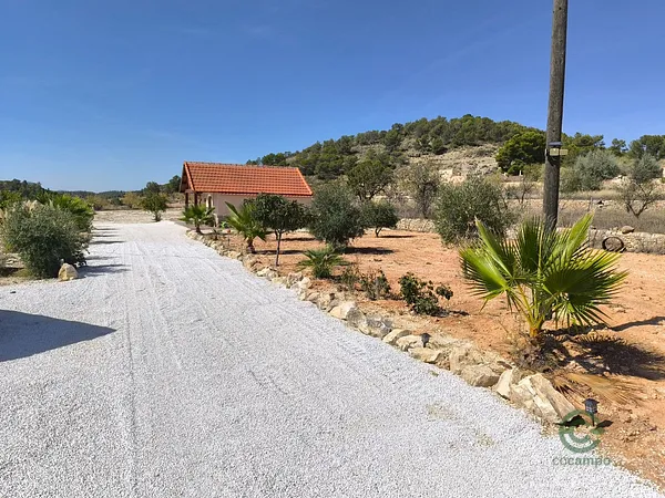 Finca de recreo de 0,705 ha en venta en Pinoso, Alicante