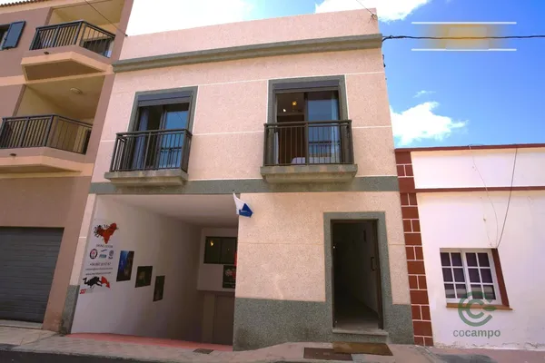 Casa de 0,0405 ha en venta en El pinar, Granada